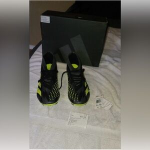 Adidas Predator Accuracy Inj.2 FG Soccer Cleats